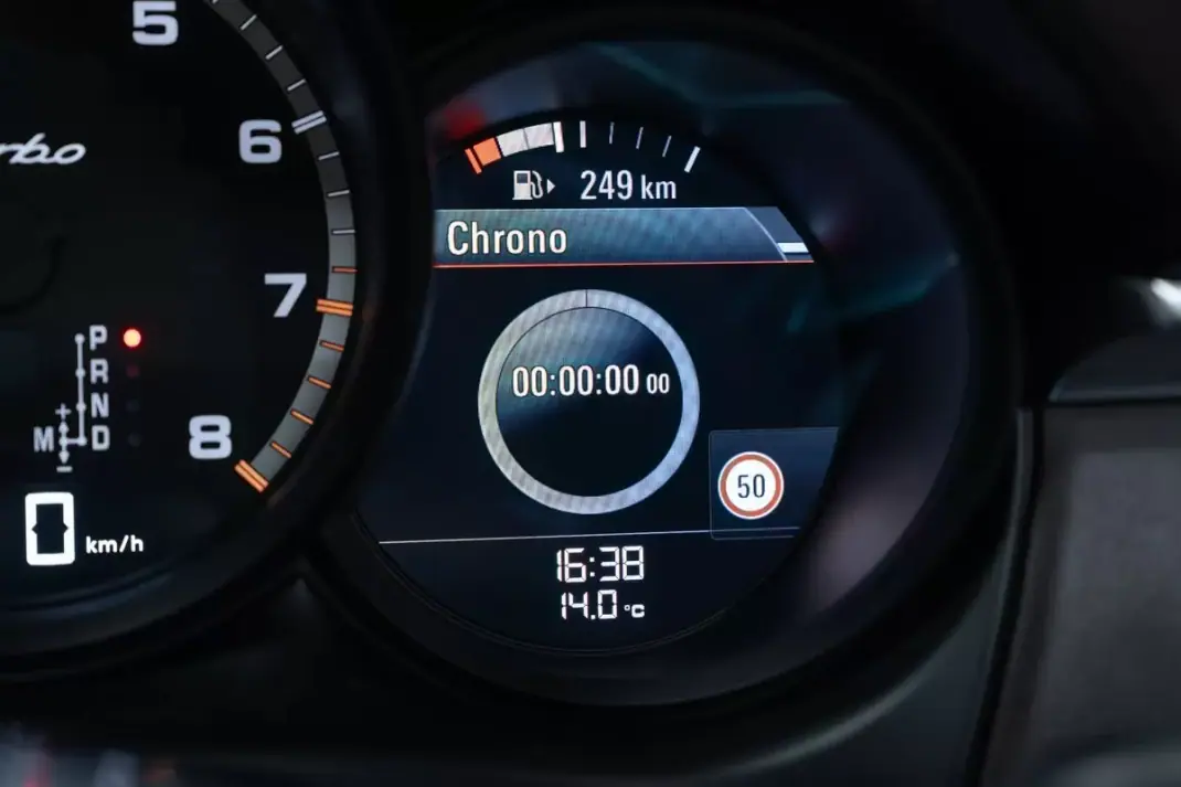 Porsche Macan 2016 - 47950 EUR, 132000 km - 132000km - foto 35 de 53