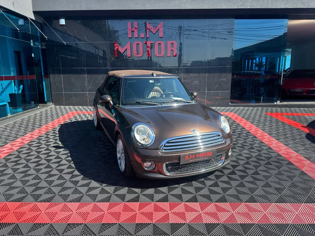 MINI Cooper 2011 - 11900 EUR, 197000 km - AUTO.MOTO.pt - 197000km - foto 1 de 12