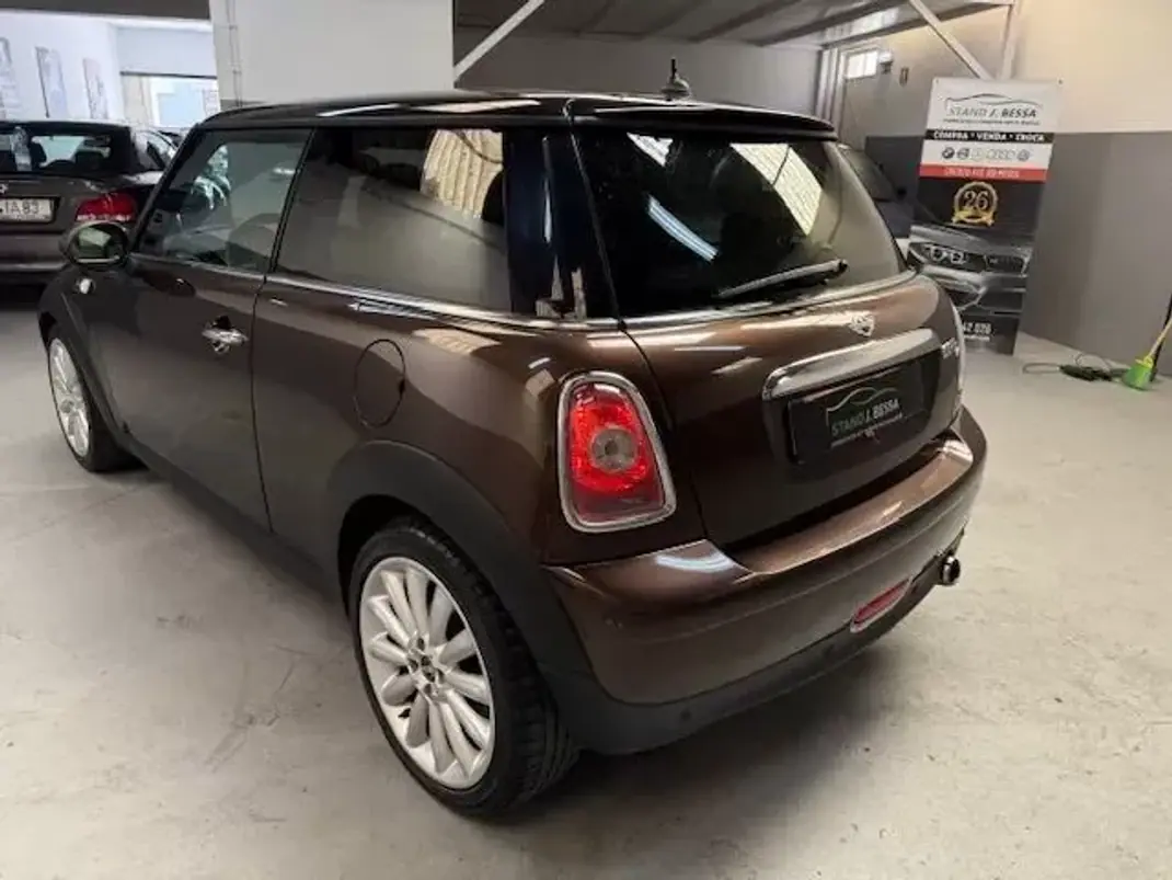 MINI Cooper 2010 - 9250 EUR, 175000 km - AUTO.MOTO.pt - 175000km - foto 4 de 10