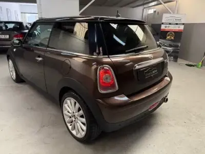 MINI Cooper 2010 - 9250 EUR, 175000 km - AUTO.MOTO.pt - 175000km - foto 4 de 10