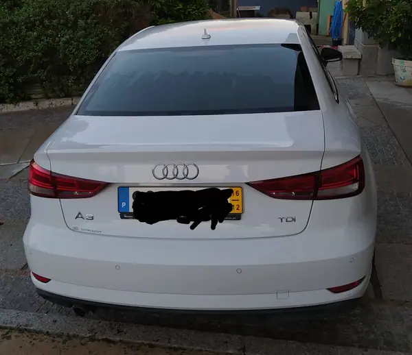 Audi A3 Limousine 2016 - 17000 EUR, 120000 km - AUTO.MOTO.pt - 120000km - foto 5 de 5