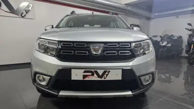 Dacia Sandero 2021 - 13990 EUR, 34000 km - AUTO.MOTO.pt - 34000km - foto 2 de 21