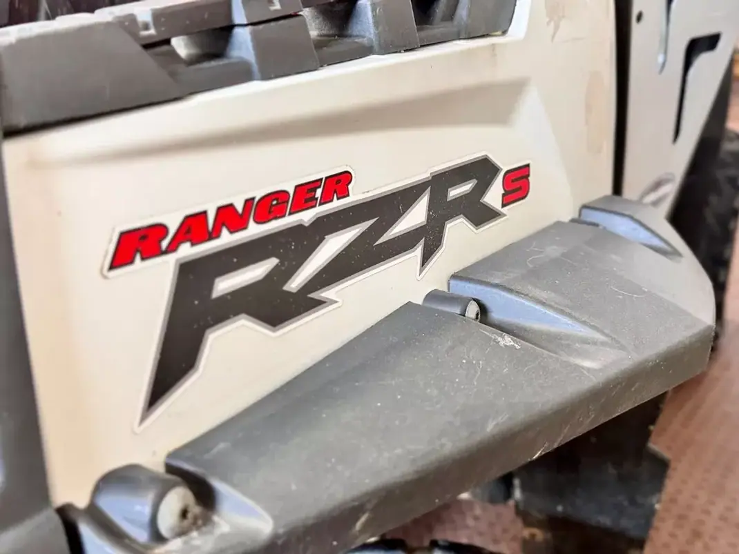 Polaris RZR 2011 - 8950 EUR, 7000 km - 7000km - foto 26 de 31