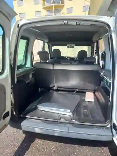 Renault Kangoo 2004 - 4400 EUR, 266000 km - 266000km - foto 12 de 12