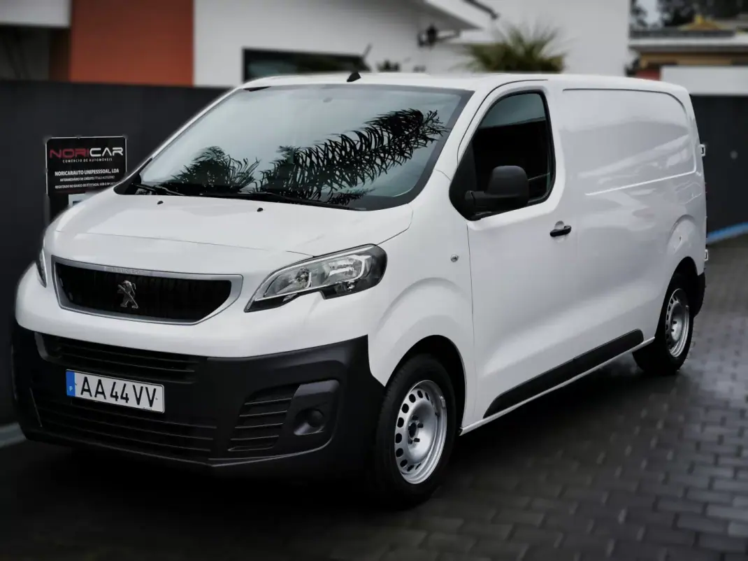 Peugeot Expert 1.5 BlueHdi L2H1 Pro Standard 2020 - 17950 EUR, 105997 km - AUTO.MOTO.pt - 105997km - foto 1 de 46