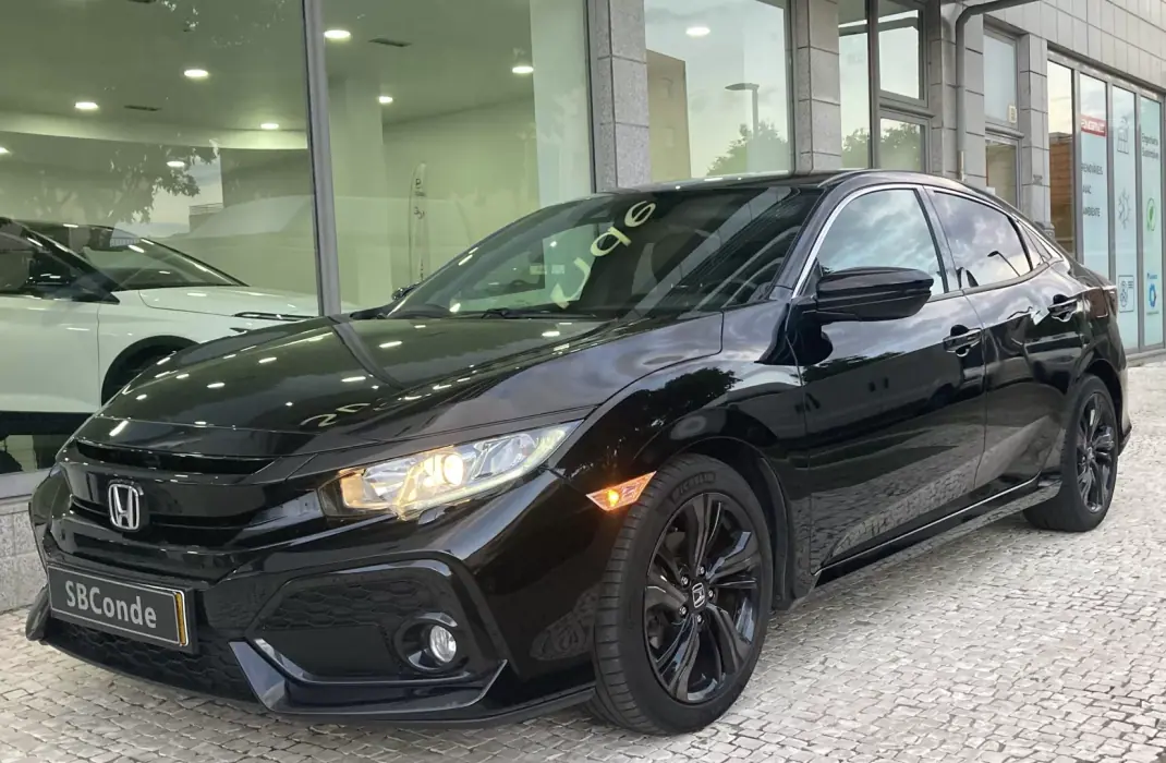 Honda Civic 2018 - 19900 EUR, 42326 km - AUTO.MOTO.pt - 42326km - foto 3 de 6