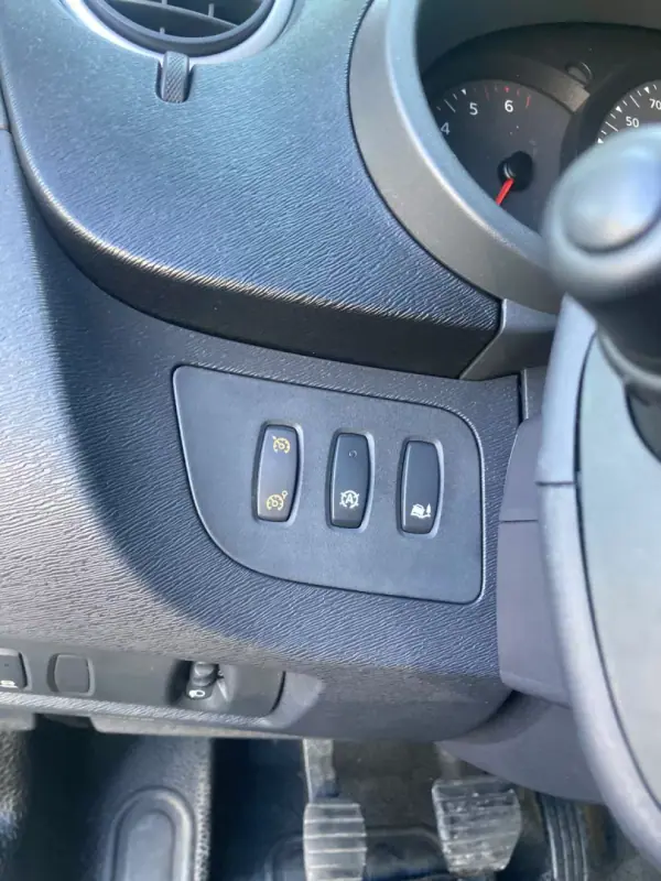 Renault KANGOO 1.5 BLUE DCI 3LUG EDITION ONE 2017 - 10900 EUR, 128600 km - AUTO.MOTO.pt - 128600km - foto 12 de 16