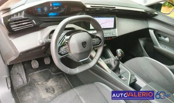 Peugeot 308 2024 - 20950 EUR, 17870 km - AUTO.MOTO.pt - 17870km - foto 10 de 28