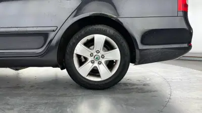 Skoda Octavia Break 2010 - 7500 EUR, 139227 km - AUTO.MOTO.pt - 139227km - foto 22 de 24