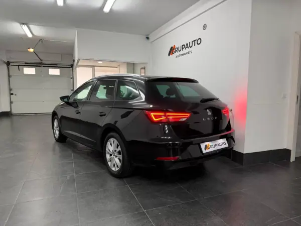SEAT Leon 2018 - 12490 EUR, 159000 km - 159000km - foto 4 de 38