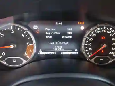 Jeep Renegade 2021 - 19500 EUR, 142348 km - AUTO.MOTO.pt - 142348km - foto 9 de 11