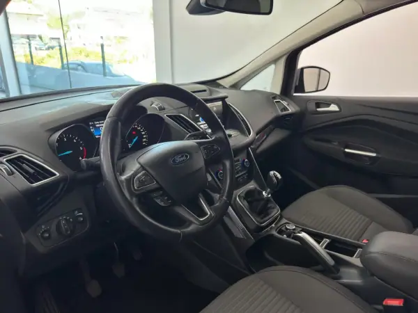 Ford C-Max 2015 - 12990 EUR, 69603 km - AUTO.MOTO.pt - 69603km - foto 17 de 32