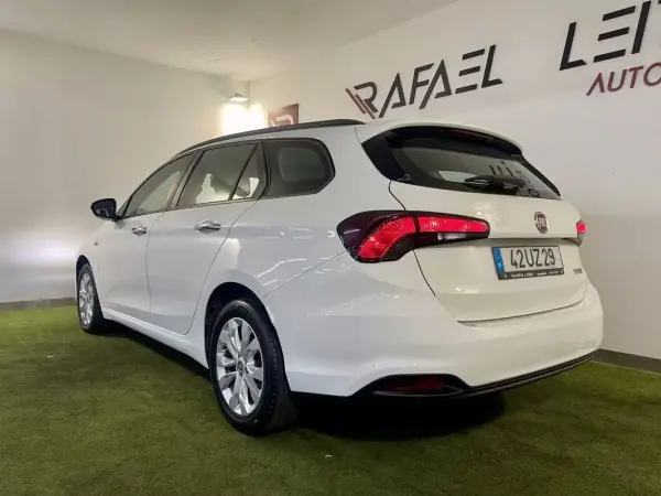 Fiat Tipo Station Wagon 2018 - 8750 EUR, 154000 km - AUTO.MOTO.pt - 154000km - foto 9 de 23