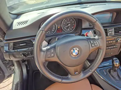 BMW 335 2008 - 34900 EUR, 170000 km - AUTO.MOTO.pt - 170000km - foto 39 de 47