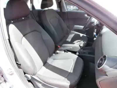 Audi A1 2016 - 12500 EUR, 191278 km - AUTO.MOTO.pt - 191278km - foto 27 de 31