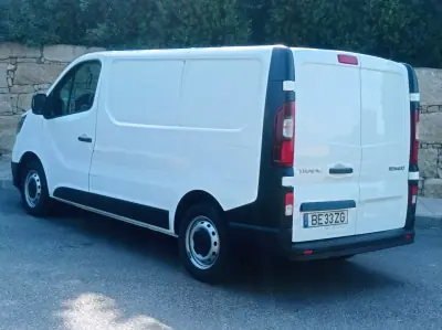Renault Trafic 2023 - 22990 EUR, 96500 km - AUTO.MOTO.pt - 96500km - foto 2 de 16
