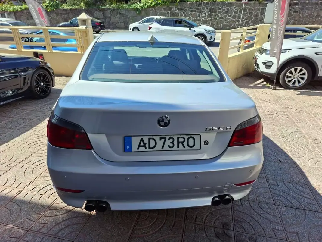 BMW 525 2004 - 5000 EUR, 293913 km - AUTO.MOTO.pt - 293913km - foto 10 de 26