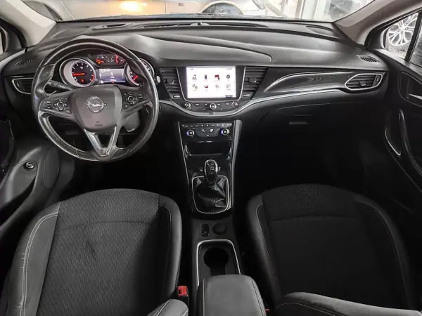 Opel Astra Sports Tourer 2016 - 8890 EUR, 174600 km - AUTO.MOTO.pt - 174600km - foto 32 de 33