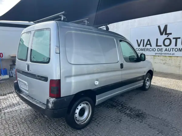 Citroën Berlingo 2003 - 2500 EUR, 375000 km - AUTO.MOTO.pt - 375000km - foto 13 de 13
