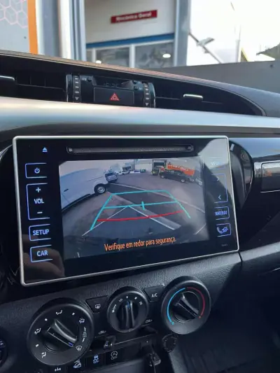 Toyota HILUX 2.4 D-4D 4x4 Extra Cab Comfort 2018 - 36900 EUR, 141545 km - AUTO.MOTO.pt - 141545km - foto 10 de 17