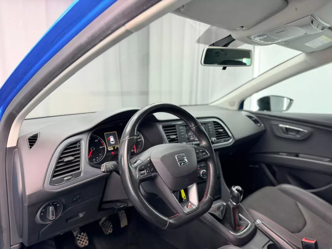 SEAT Leon 2014 - 14000 EUR, 160000 km - AUTO.MOTO.pt - 160000km - foto 17 de 18