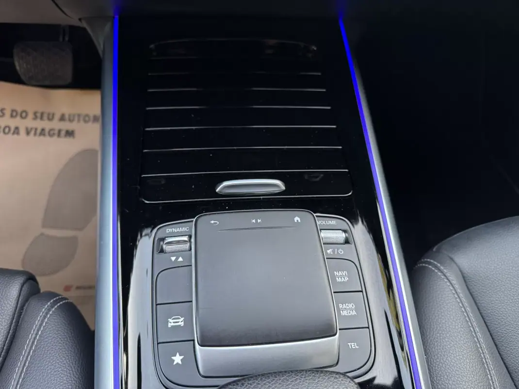 Mercedes-Benz EQA 2021 - 27900 EUR, 92000 km - AUTO.MOTO.pt - 92000km - foto 38 de 47
