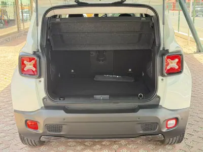 Jeep Renegade 2019 - 19800 EUR, 23341 km - AUTO.MOTO.pt - 23341km - foto 15 de 16