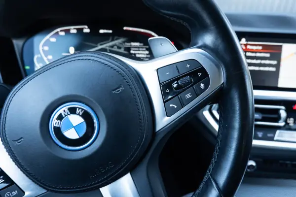 BMW 330e 2022 - 32500 EUR, 155000 km - AUTO.MOTO.pt - 155000km - foto 26 de 28