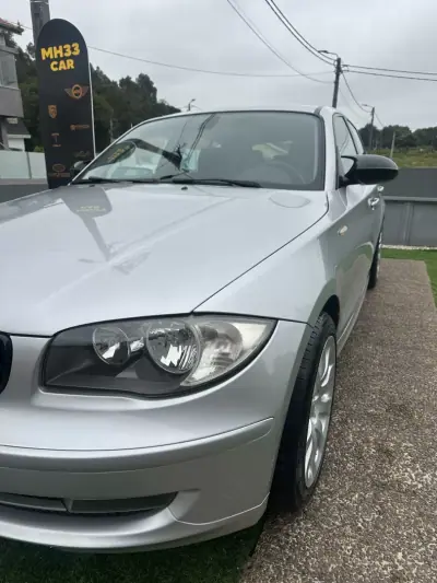 BMW 118 2009 - 8900 EUR, 184000 km - AUTO.MOTO.pt - 184000km - foto 7 de 55