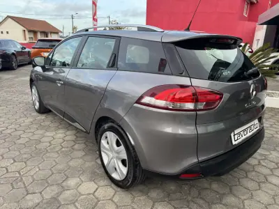 Renault Clio Sport Tourer 2015 - 8990 EUR, 211000 km - AUTO.MOTO.pt - 211000km - foto 6 de 33