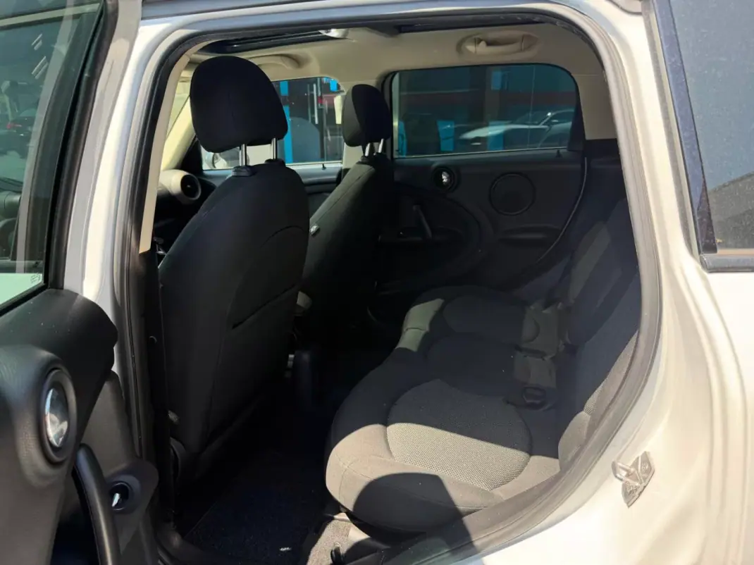 MINI Countryman 2012 - 13000 EUR, 215000 km - 215000km - foto 11 de 13