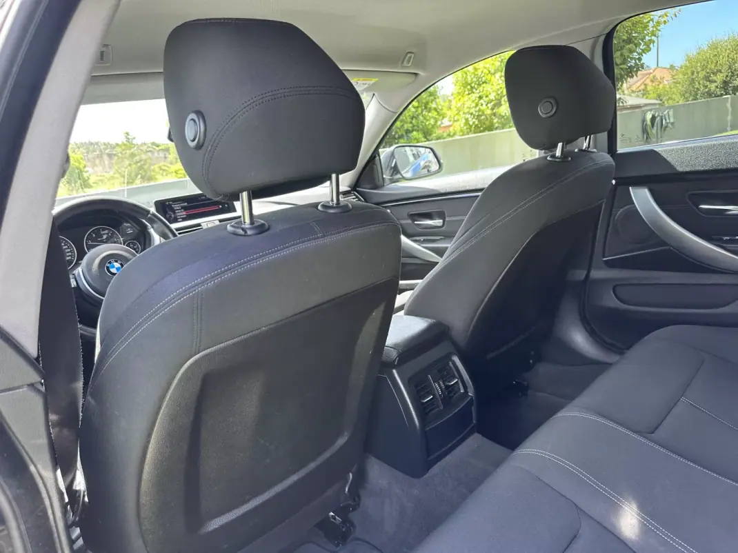 BMW 418 Gran Coupé 2014 - 17500 EUR, 220000 km - AUTO.MOTO.pt - 220000km - foto 59 de 63