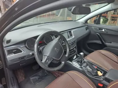 Peugeot 508 SW 2013 - 8480 EUR, 256775 km - AUTO.MOTO.pt - 256775km - foto 4 de 18