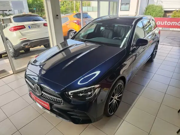Mercedes-Benz E 300 2022 - 34350 EUR, 110000 km - AUTO.MOTO.pt - 110000km - foto 8 de 37