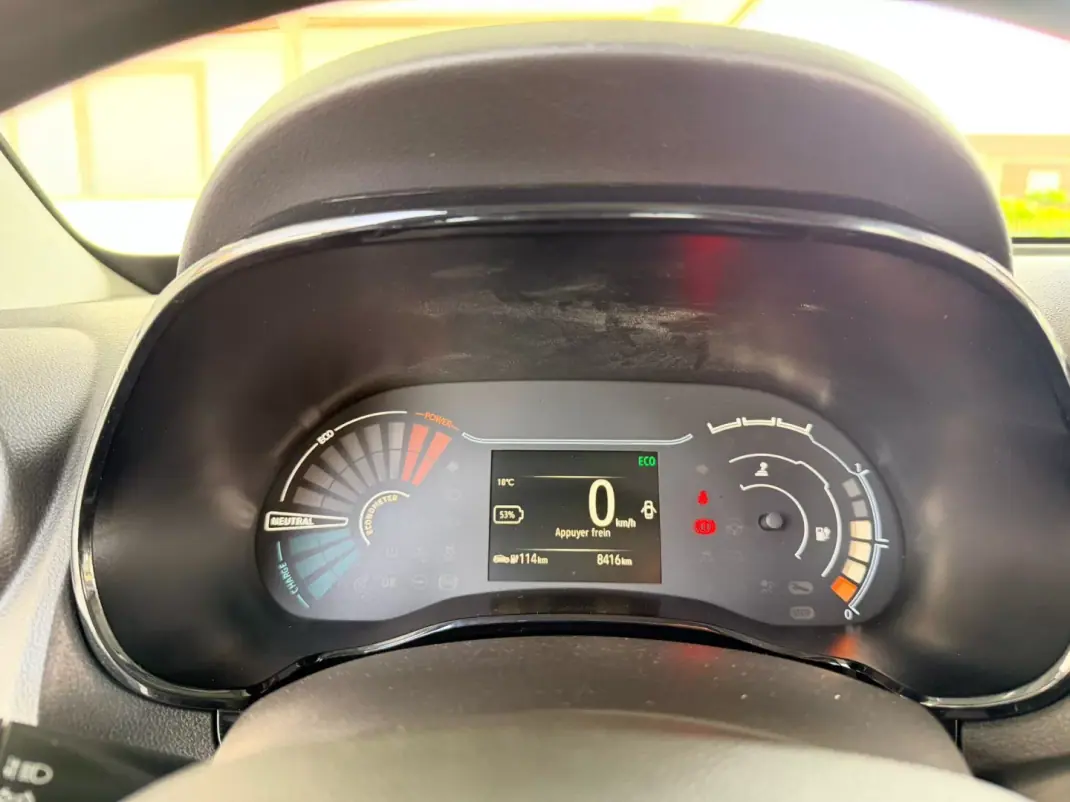 Dacia Spring 2023 - 12250 EUR, 8500 km - AUTO.MOTO.pt - 8500km - foto 14 de 14