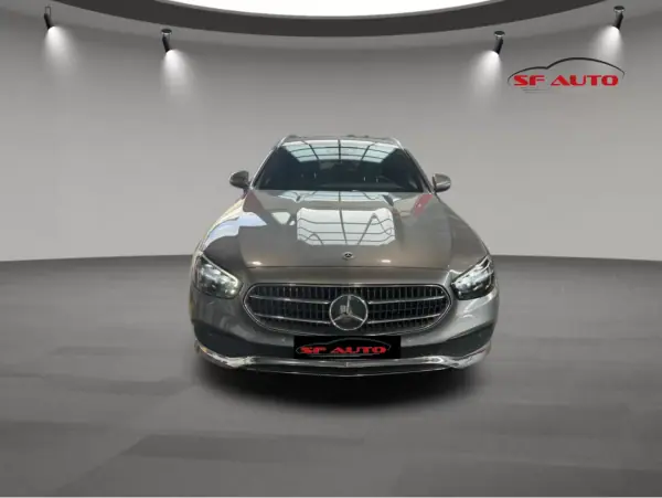 Mercedes-Benz E 300 2021 - 39990 EUR, 84362 km - AUTO.MOTO.pt - 84362km - foto 2 de 16
