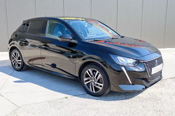 Peugeot 208 2021 - 12990 EUR, 35048 km - AUTO.MOTO.pt - 35048km - foto 3 de 31