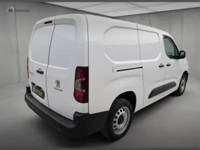 Peugeot PARTNER 1.6 HDI LONGA 2019 - 12500 EUR, 145000 km - AUTO.MOTO.pt - 145000km - foto 7 de 7