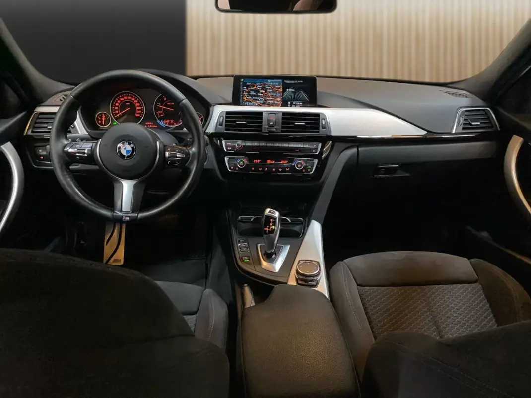 BMW 320 2016 - 20850 EUR, 275700 km - AUTO.MOTO.pt - 275700km - foto 8 de 21