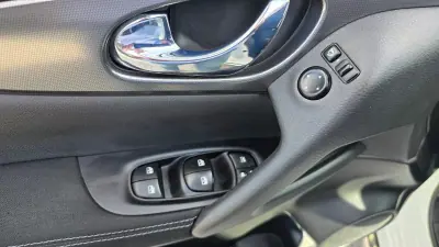 Nissan Qashqai 2018 - 19250 EUR, 62000 km - AUTO.MOTO.pt - 62000km - foto 18 de 18