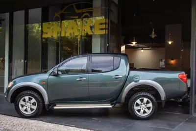 Mitsubishi L200 2007 — foto 2 de 27
