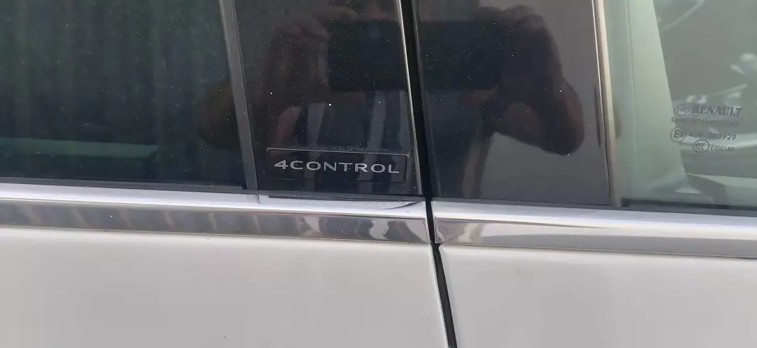 Renault Espace 2019 - 20750 EUR, 188080 km - AUTO.MOTO.pt - 188080km - foto 20 de 30