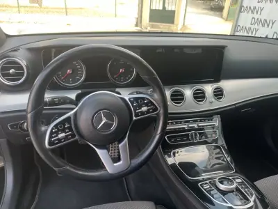 Mercedes-Benz E 220 2018 - 27900 EUR, 146000 km - AUTO.MOTO.pt - 146000km - foto 14 de 16