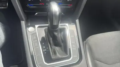 Volkswagen Arteon 2022 - 25490 EUR, 140000 km - 140000km - foto 19 de 26