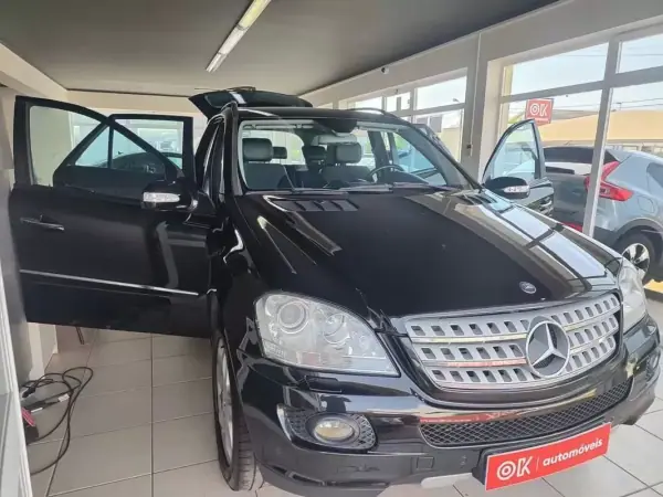 Mercedes-Benz ML 320 2006 - 17990 EUR, 269000 km - AUTO.MOTO.pt - 269000km - foto 16 de 32