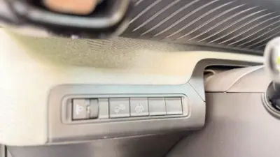 Citroën e-C3 2025 - 21500 EUR, 8295 km - AUTO.MOTO.pt - 8295km - foto 17 de 28