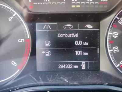 Opel Corsa 2015 - 5500 EUR, 294332 km - AUTO.MOTO.pt - 294332km - foto 18 de 20