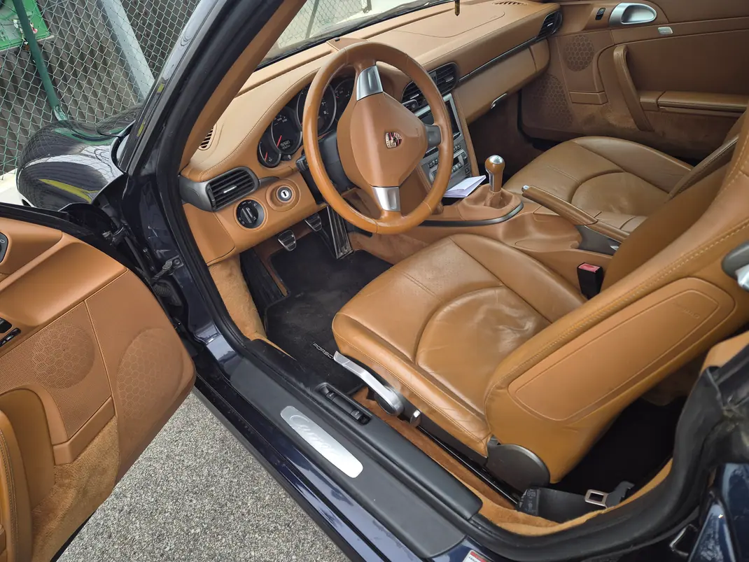 Porsche 997 2006 - 55000 EUR, 195000 km - AUTO.MOTO.pt - 195000km - foto 12 de 12