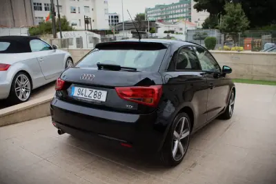 Audi A1 2011 - 11450 EUR, 136350 km - AUTO.MOTO.pt - 136350km - foto 23 de 26