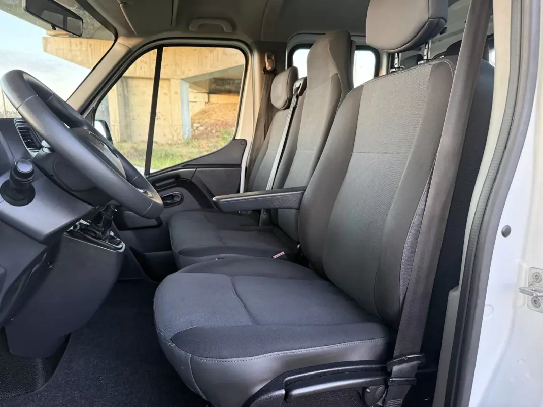 Renault Master 2.3 Dci L3 3.5T 135 cv C.Dupla 2020 - 25610 EUR, 107000 km - AUTO.MOTO.pt - 107000km - foto 13 de 29